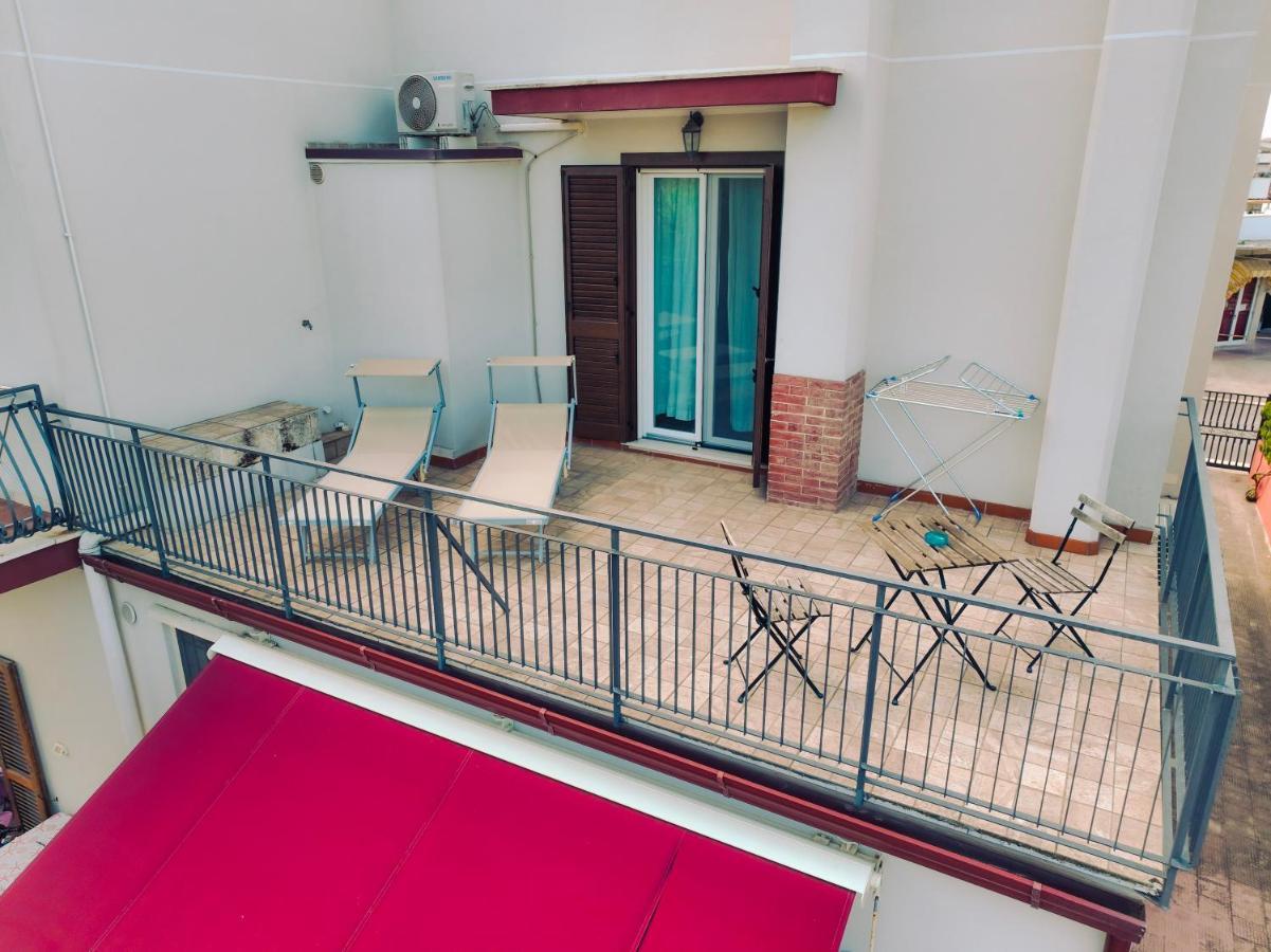 B&B De Angelis Marina di Ginosa Bagian luar foto